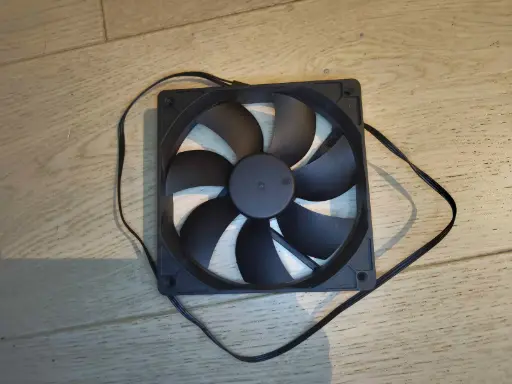 Corsair 120mm svart vifte