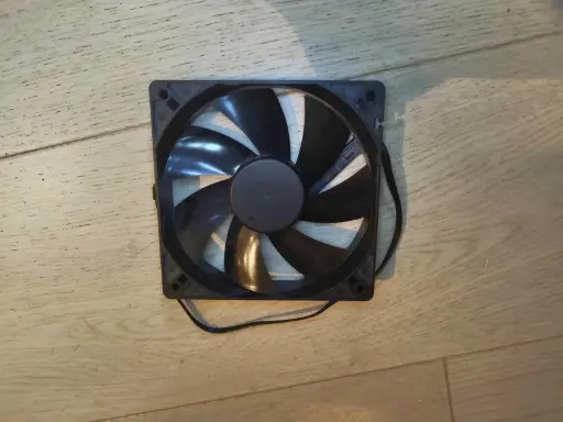 Corsair svart "vannkjølingvifte" 120mm